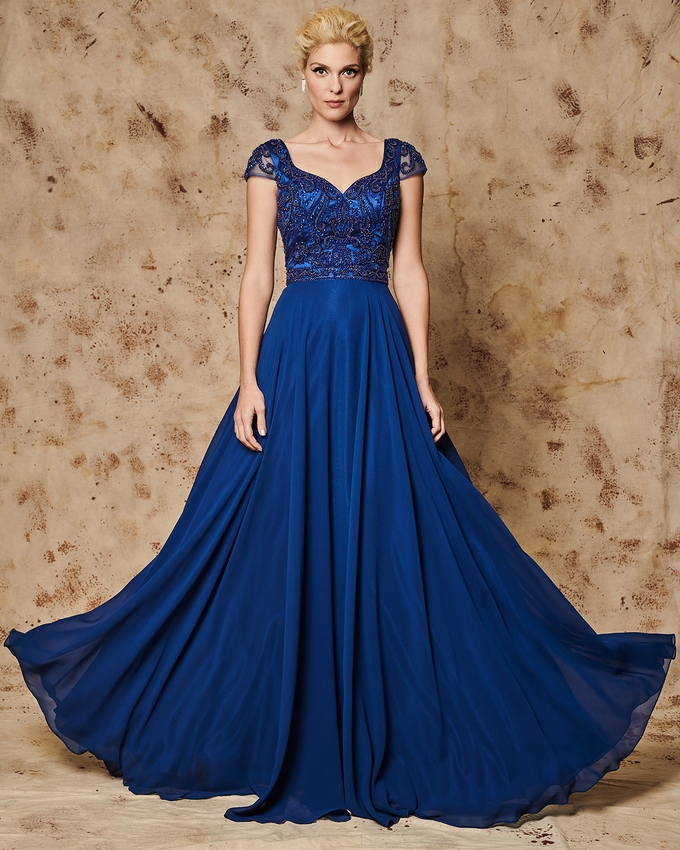 Long evening dress with beaded bust and short tulle sleeves