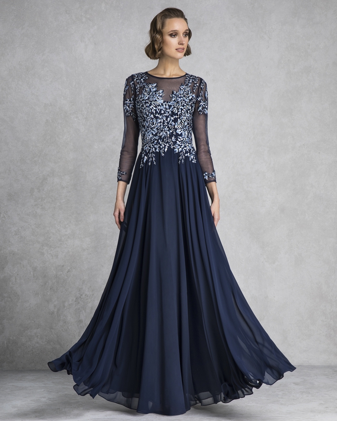Long evening dress with long tulle sleeves and beading