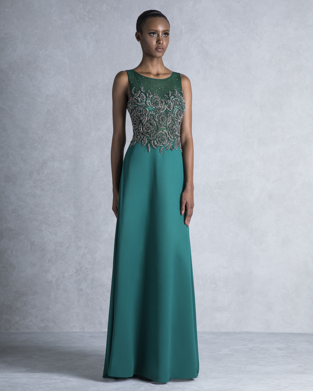 Classic Dresses / Long evening dress with beaded top