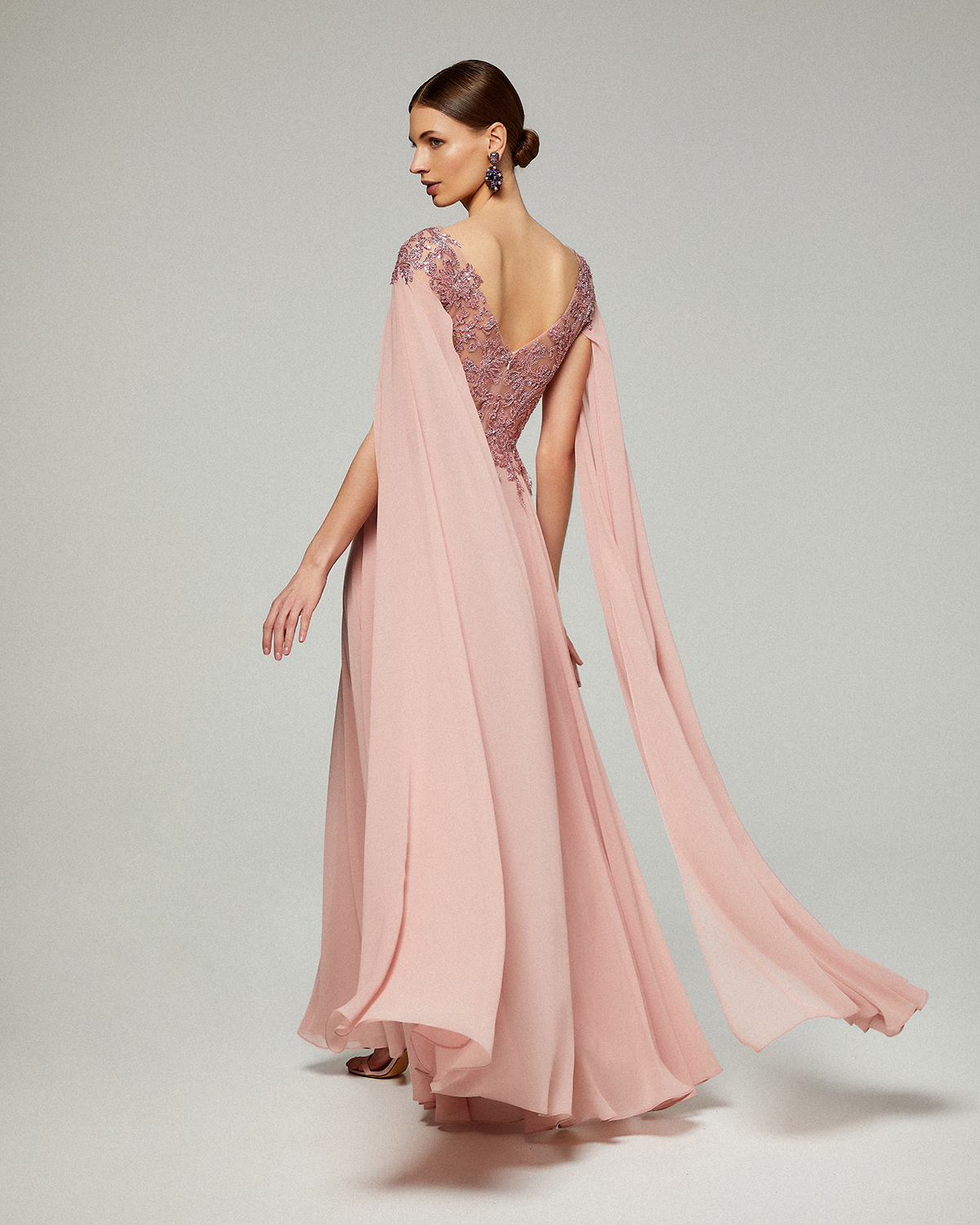 Classic Dresses / Long  chiffon dress with fully beaded lace top and long sleeves