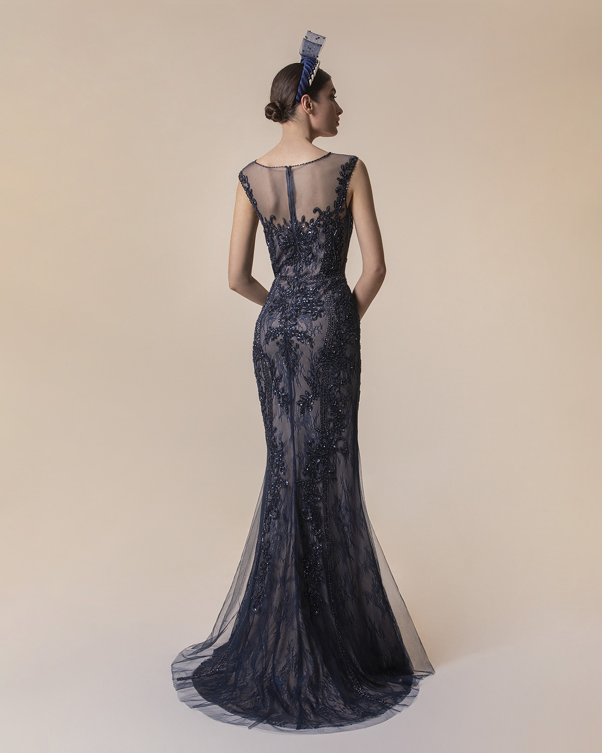 Evening Dresses / Long evening tulle fully beaded dress with lace