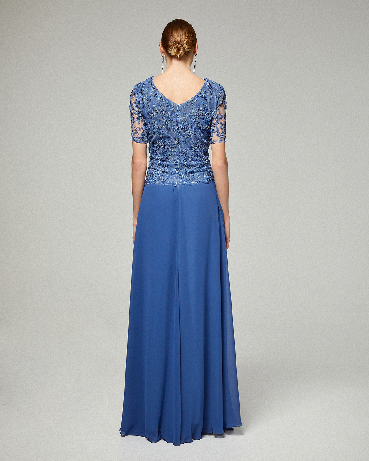 Classic Dresses / Long chiffon dress with  beaded lace top and short sleeves