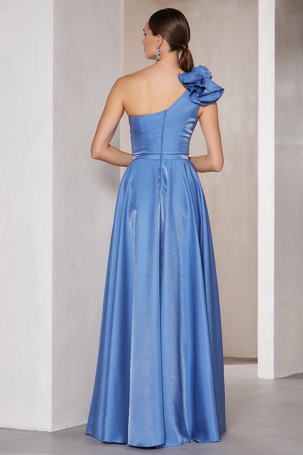 Вечерние платья / One shoulder evening dress with shining fabric