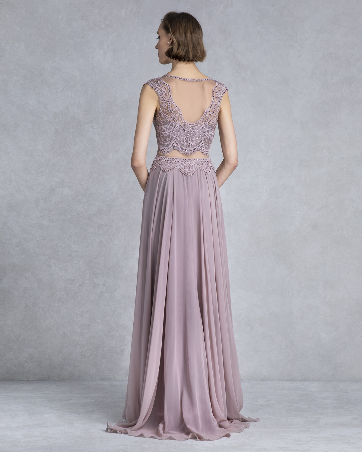 Evening Dresses / Long evening dress with lace and beading on the top