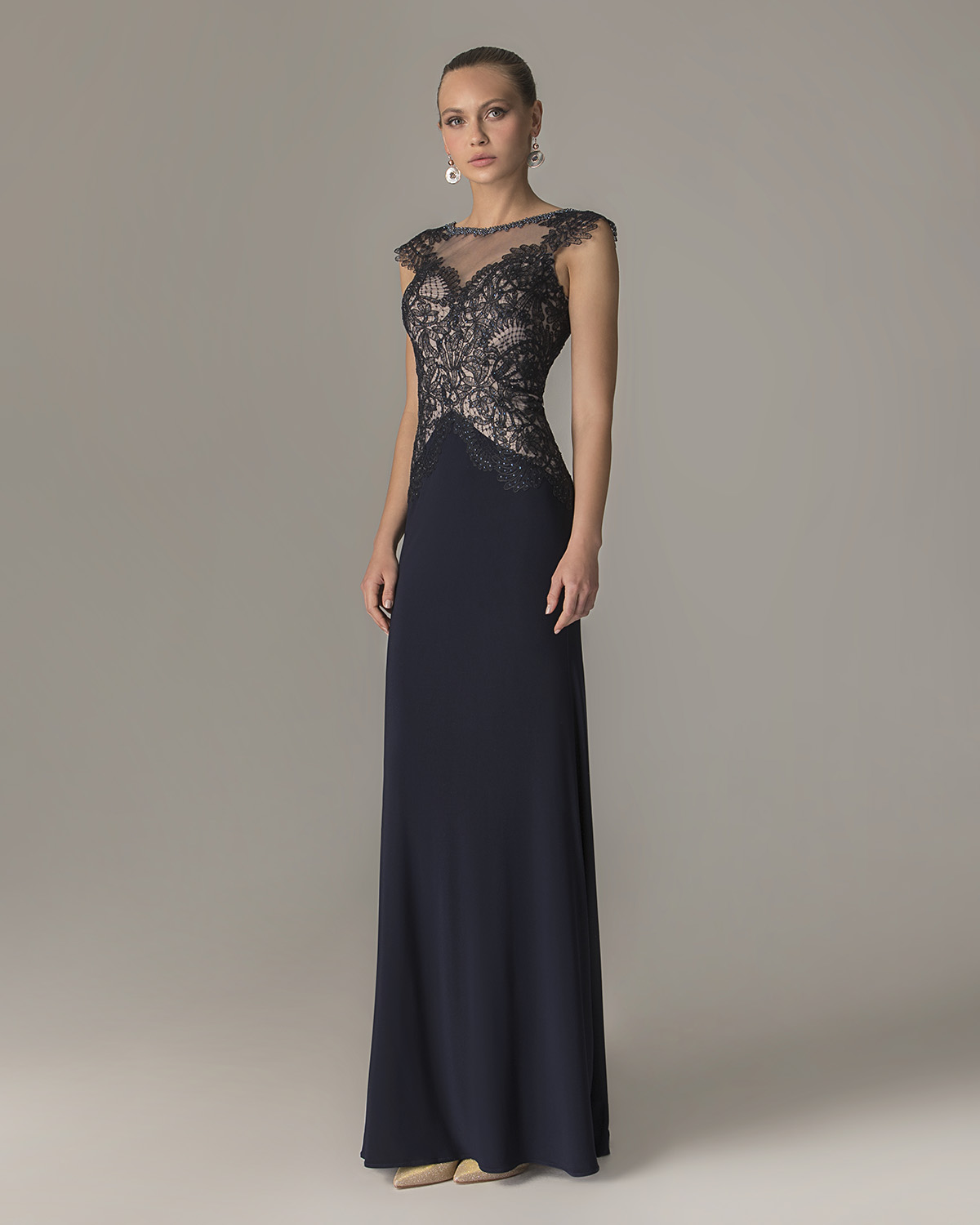 Классические платья / Long dress with a lace top for the mother of the bride