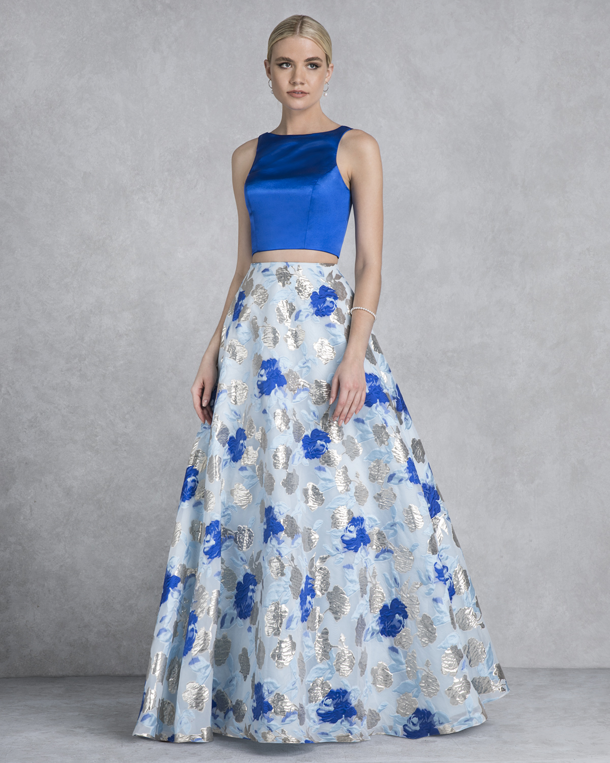 Cocktail Dresses / Cocktail crop top with printed skirt