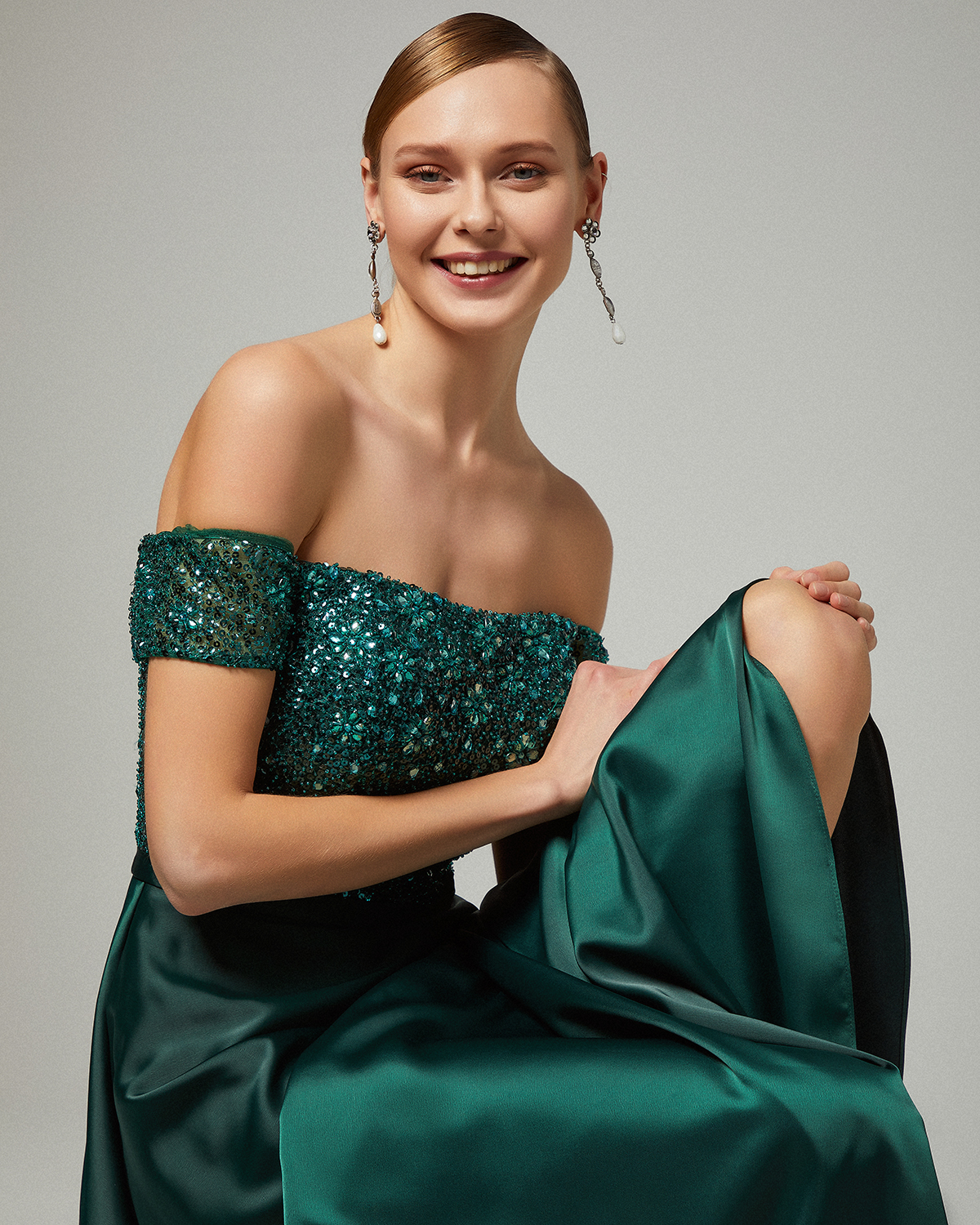 Evening Dresses / Long evening satin dress with beaded top and short sleeves