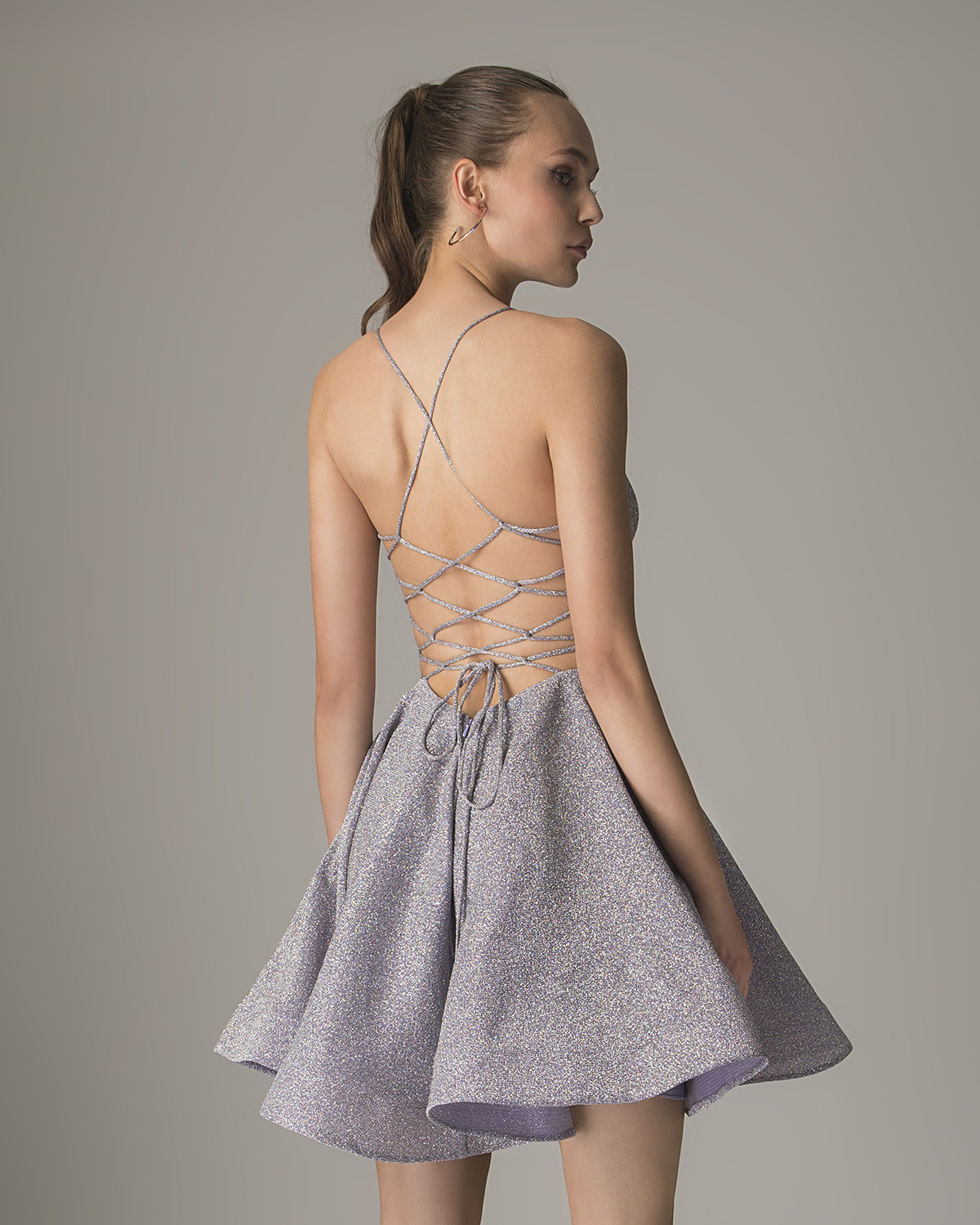 Коктейльные платья / Short cocktail dress with shining fabric and open back
