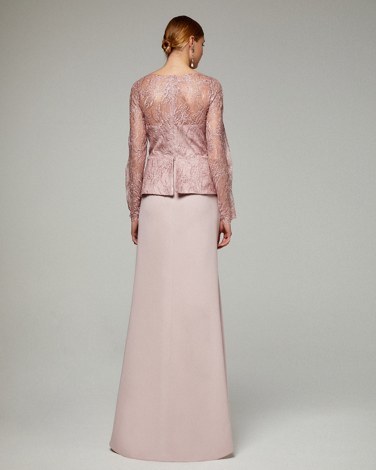 Classic Dresses / Long evening dress with lace top and long sleeves for the mother of the bride