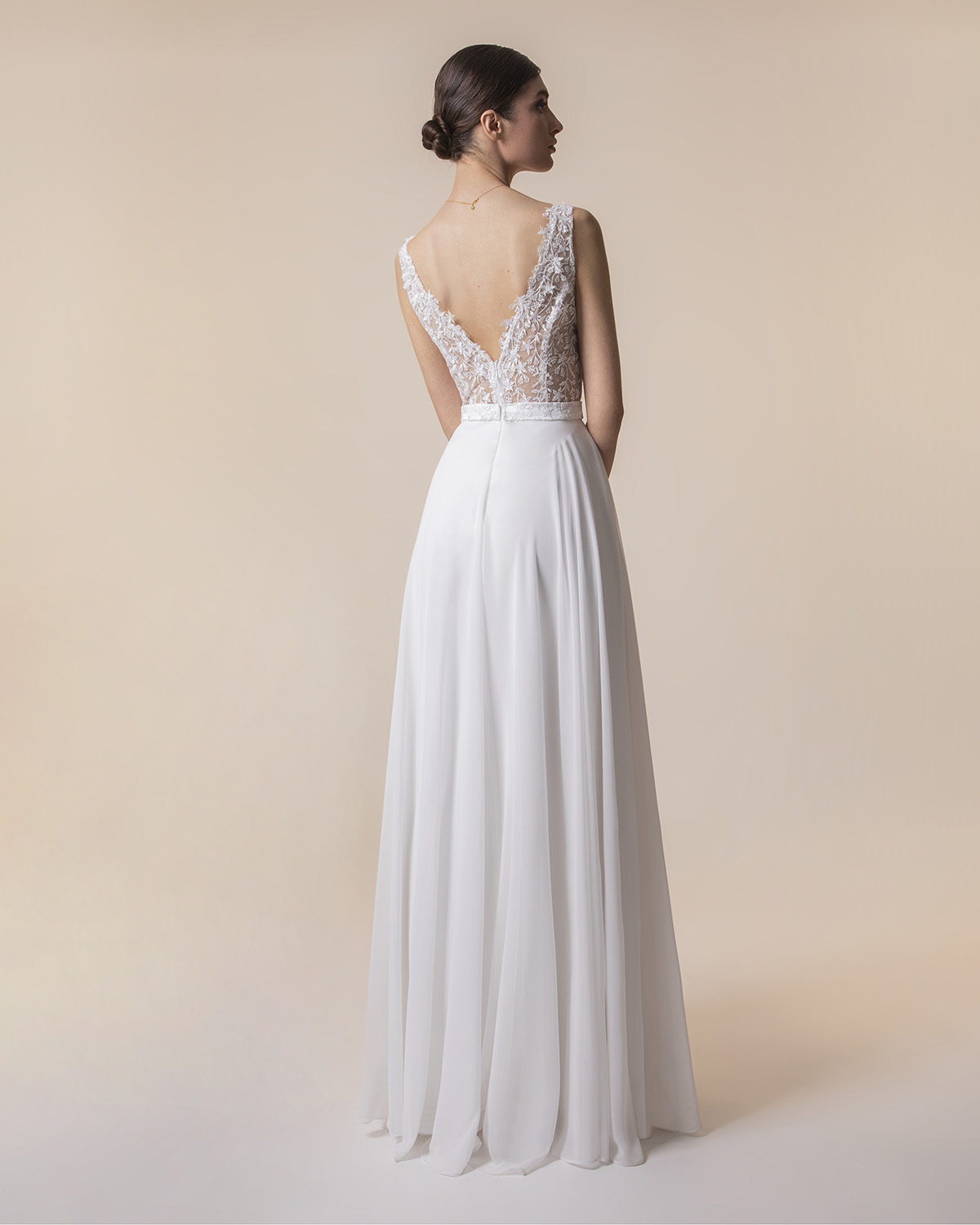 Вечерние платья / Long evening wedding dress with chiffon fabric and lace top