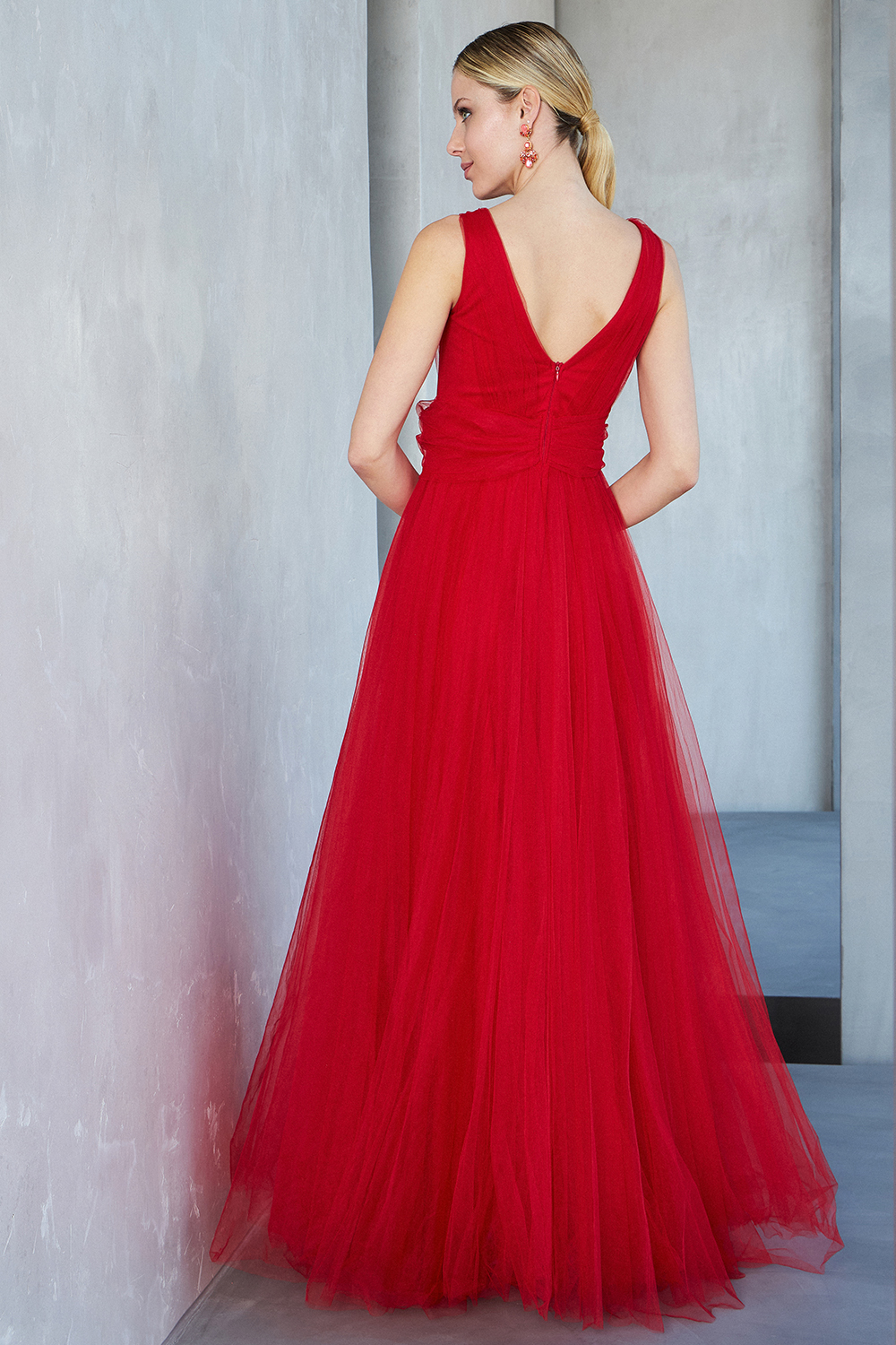 Cocktail Dresses / Long evening dress with tulle fabric