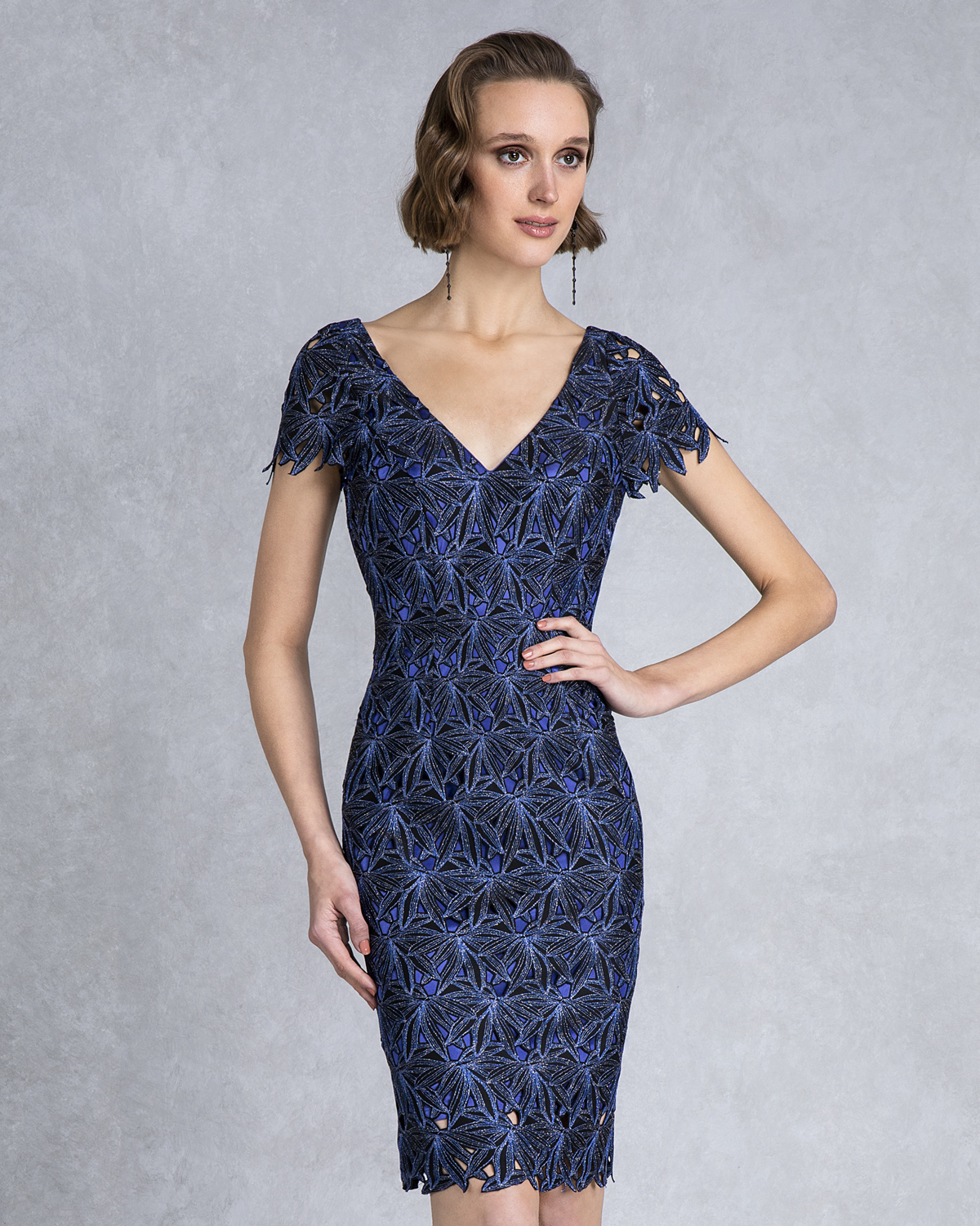 Classic Dresses / Mother of the bride short lace dress