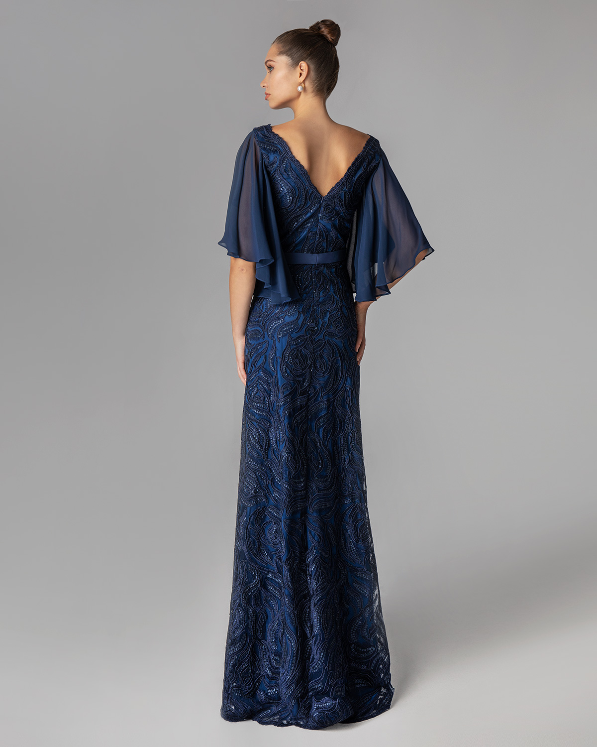 Classic Dresses / Long evening  lace dress for mother of the bride with sleeves of chiffon