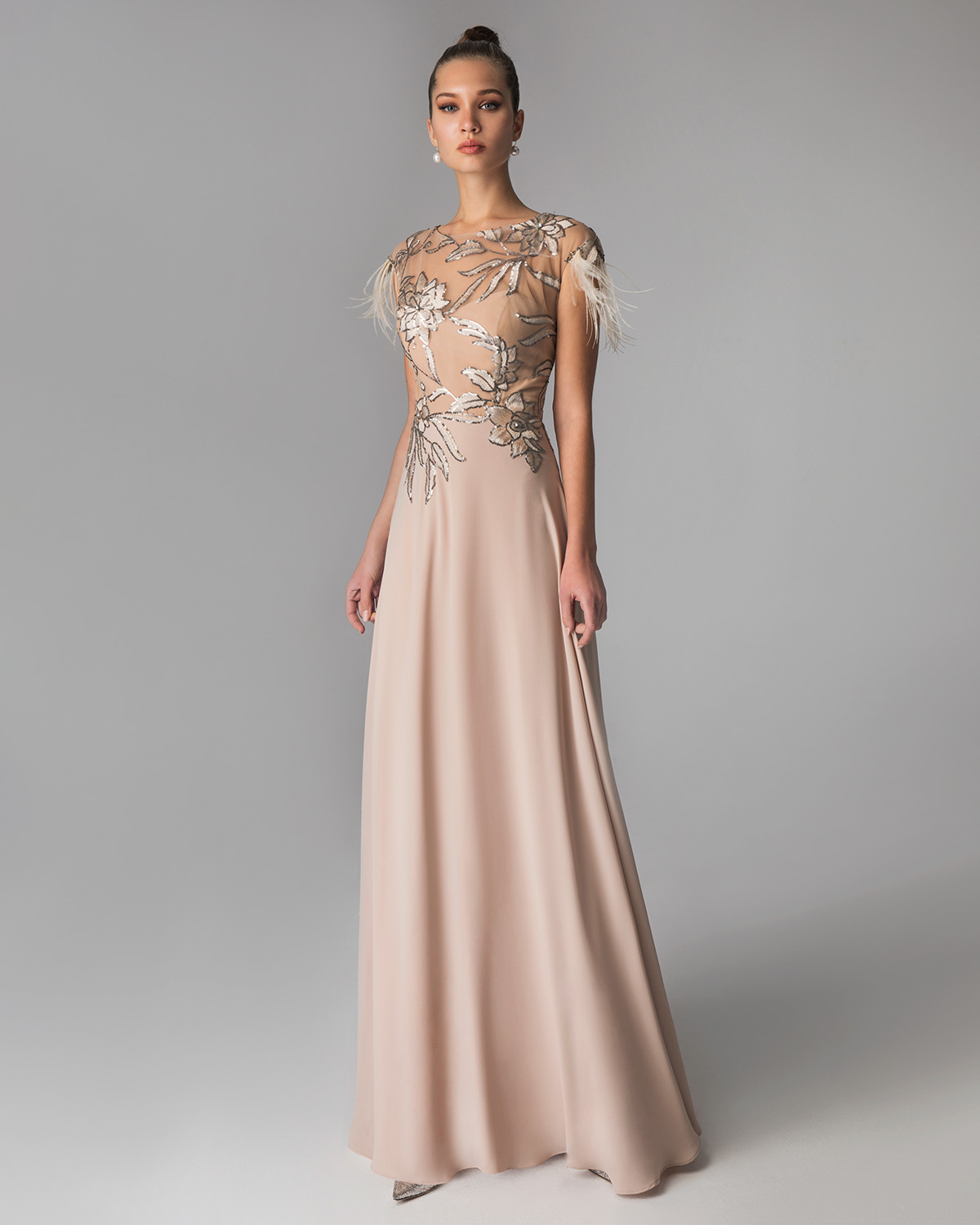 Classic Dresses / Long evening  lace dress with short sleeves for the mother of the bride