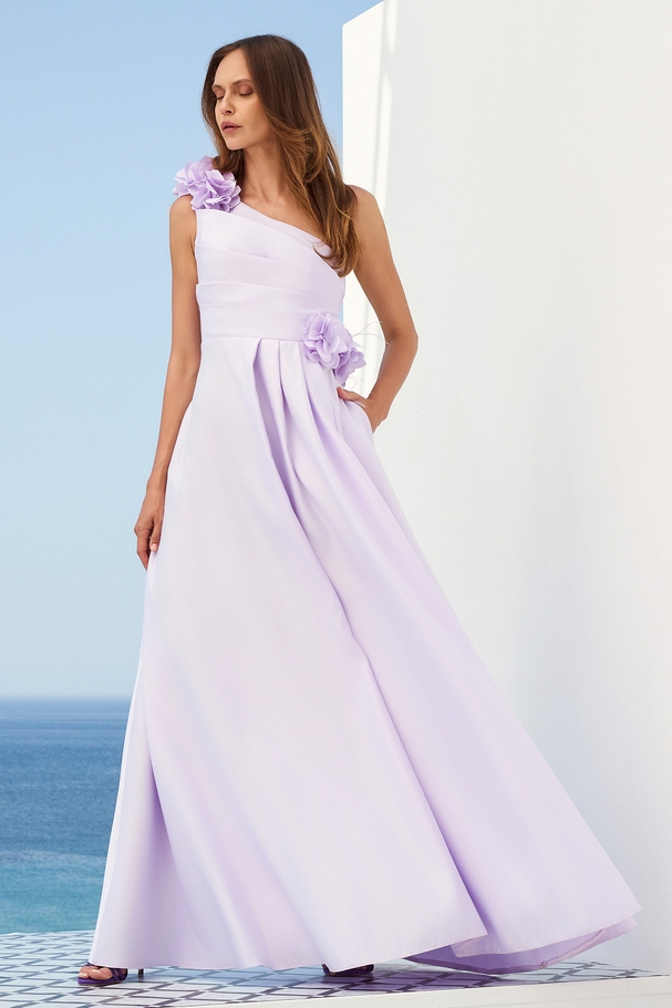 Cocktail dress with one shoulder, fitted waist, full skirt, floral details.
