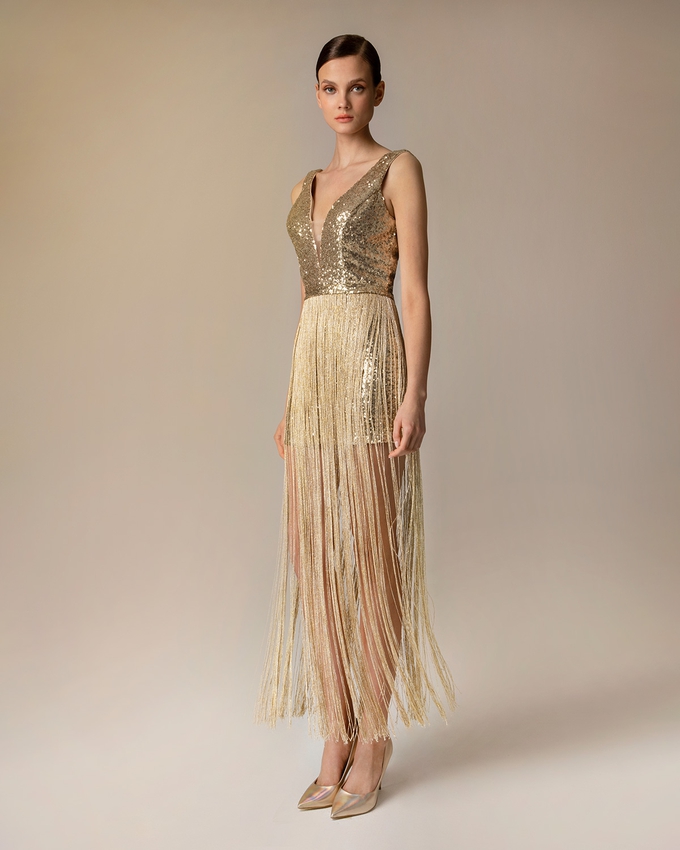 Short evening fully beaded dress with sequence and skirt with fringed