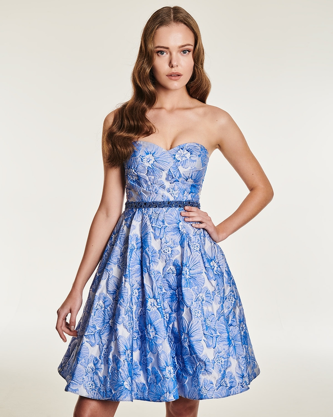 Short cocktail strapless dress with beading belt