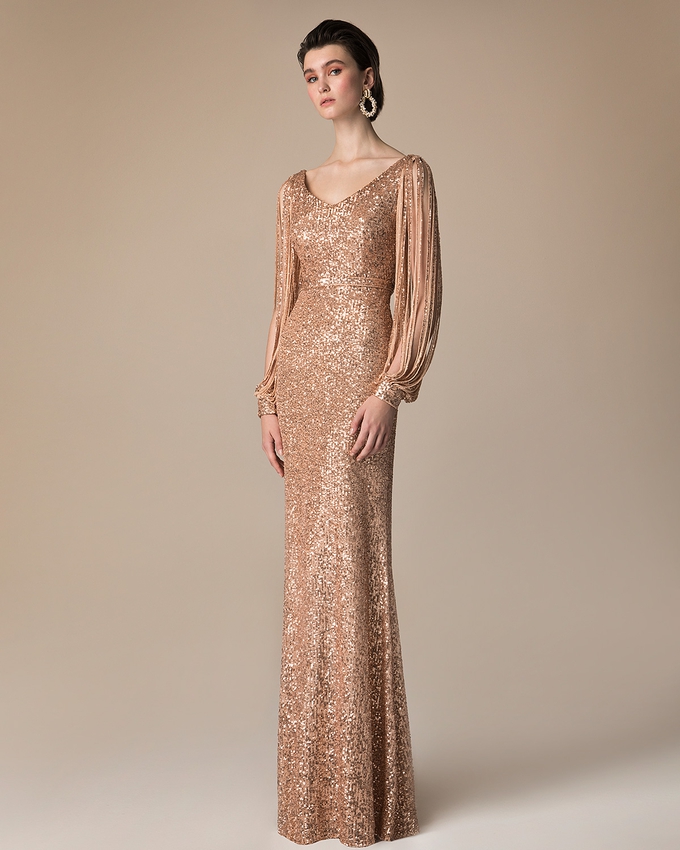 Long evening dress with sequence and long sleeves