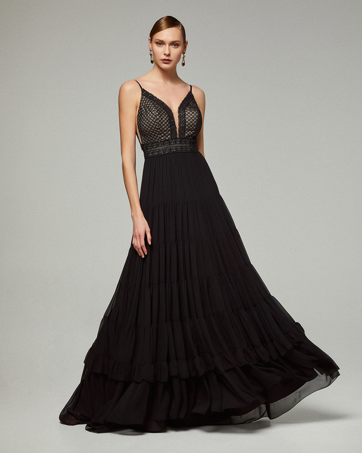 Evening Dresses / Long evening chiffon dress with  beaded top