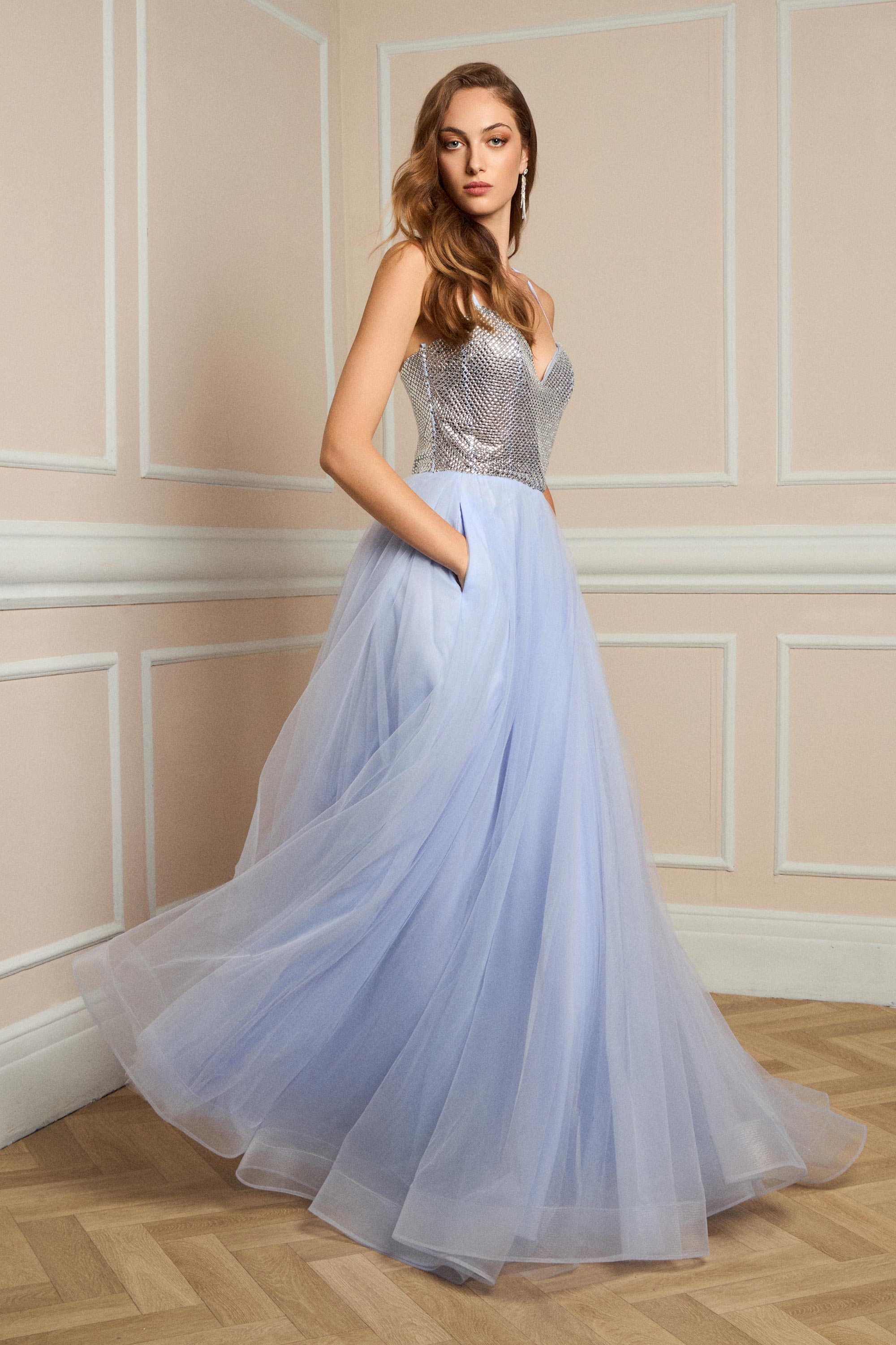 Αμπιγιέ Φορέματα / Εντυπωσιακό αμπιγιέ φόρεμα μακρύ με παγιέτες, τούλι και σκίσιμο