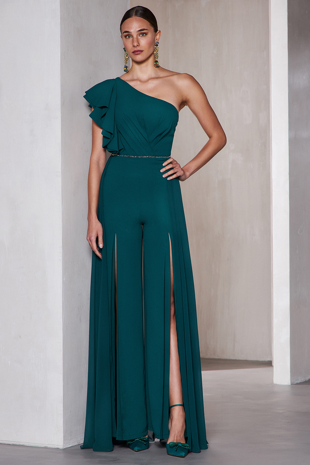 Cocktail Dresses / One shoulder cocktail jumpsuit with chiffon fabric