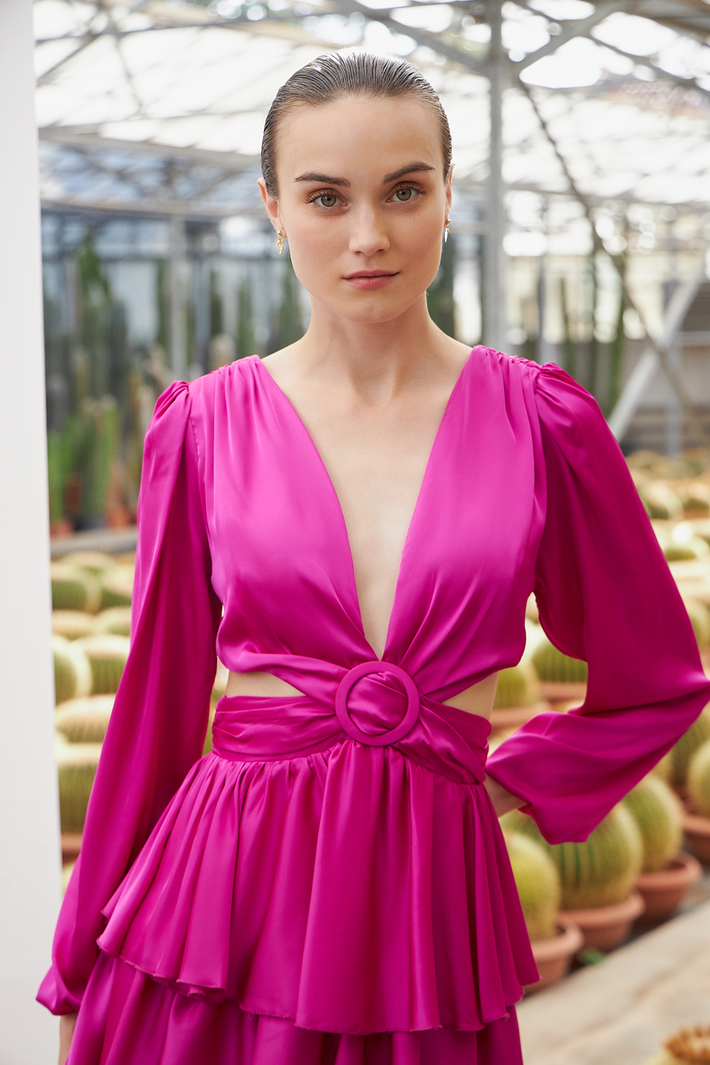 Коктейльные платья / Short cocktail satin dress with openings  on the sides and long sleeves