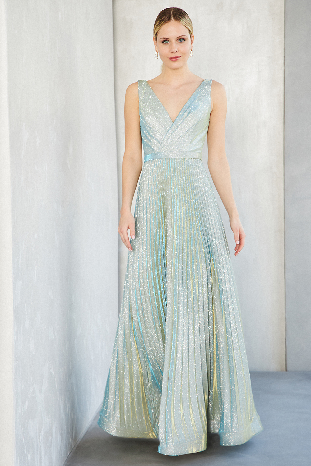 Classic Dresses / Long cocktail pleated dress with shining fabric and wide straps