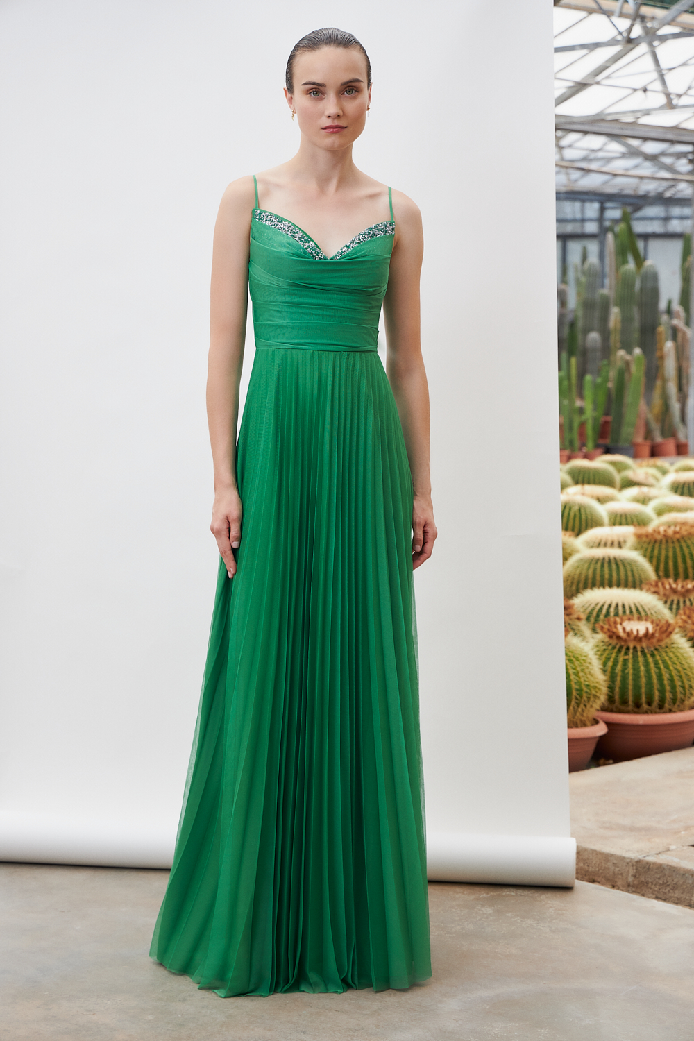 Evening Dresses / Long evening tulle dress with beading at the top