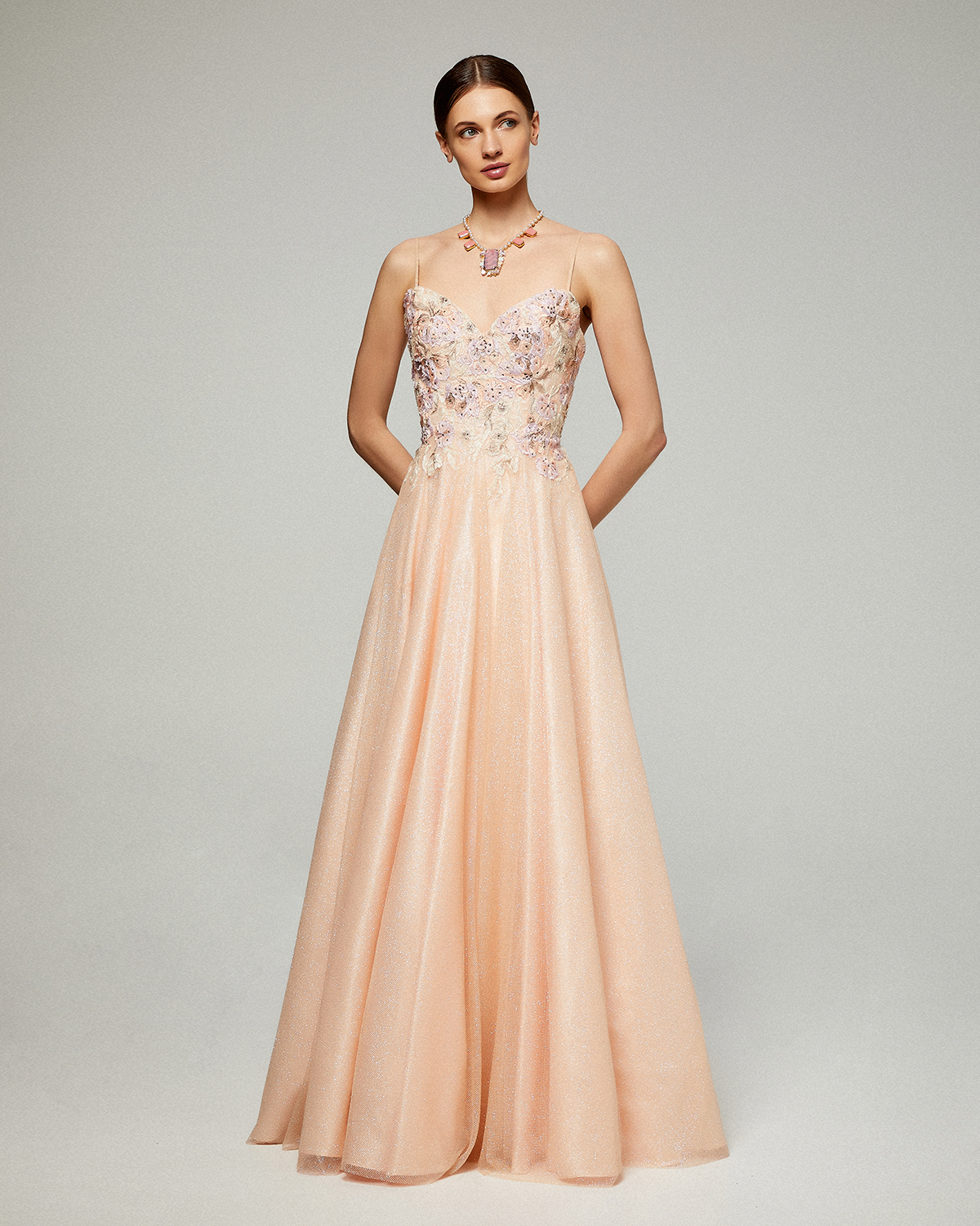 Evening Dresses / Long evening shining dress with lace beaded top