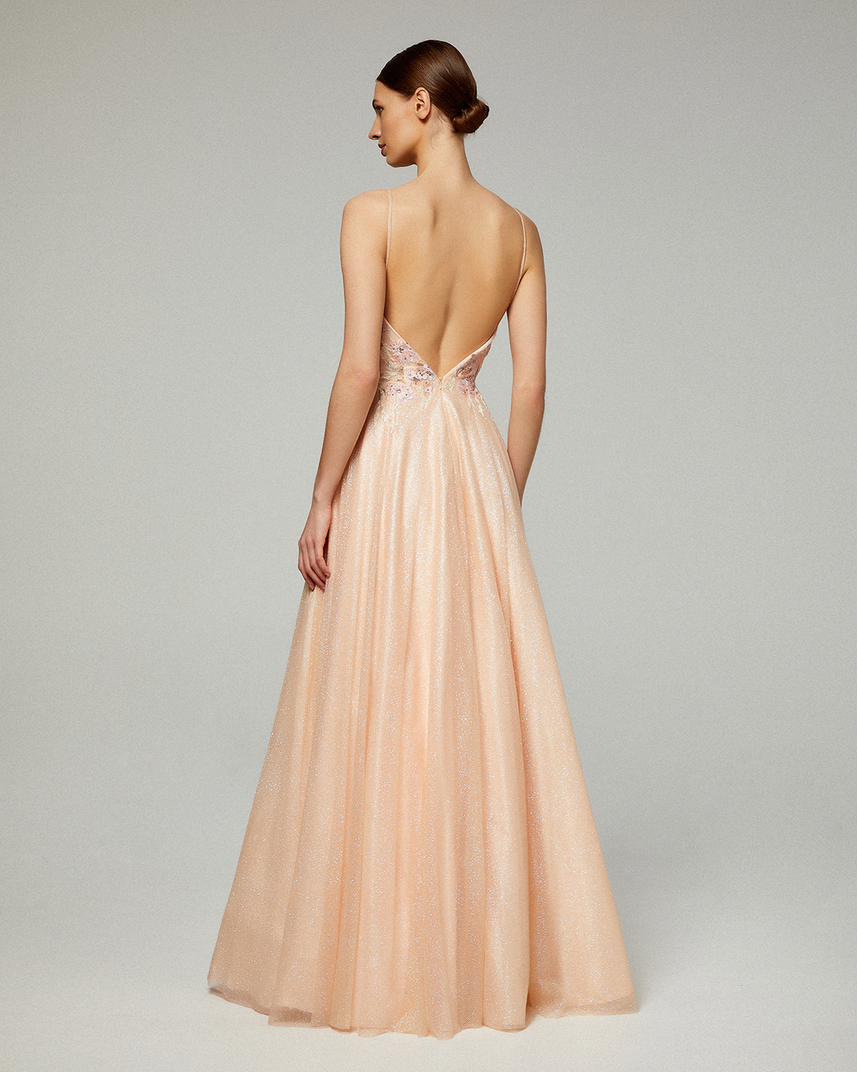 Evening Dresses / Long evening shining dress with lace beaded top