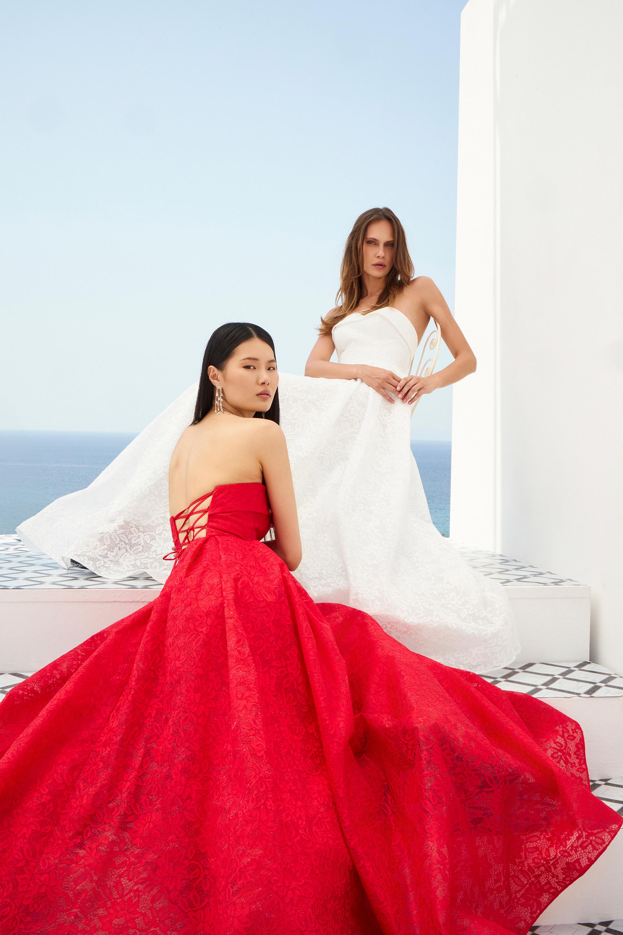 Κοκτέιλ Φορέματα / Κομψό κοκτέιλ φόρεμα στράπλες με όγκο και εντυπωσιακή γραμμή