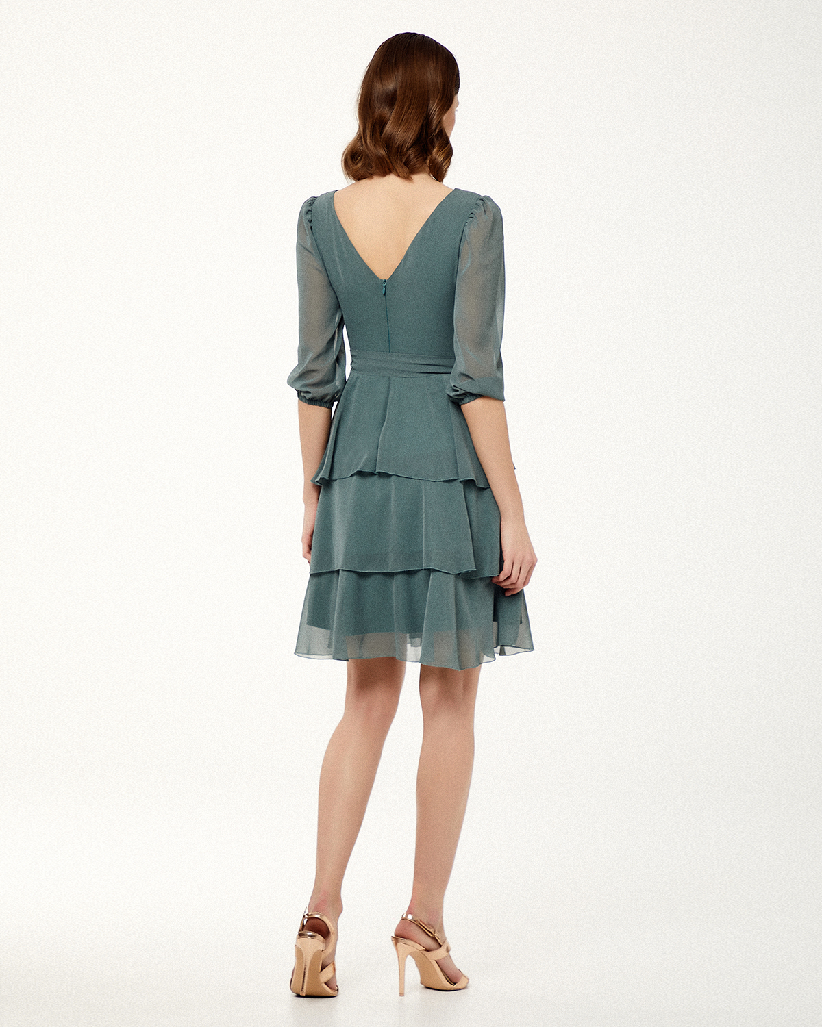 Cocktail Dresses / Cocktail short chiffon dress with long sleeves and belt