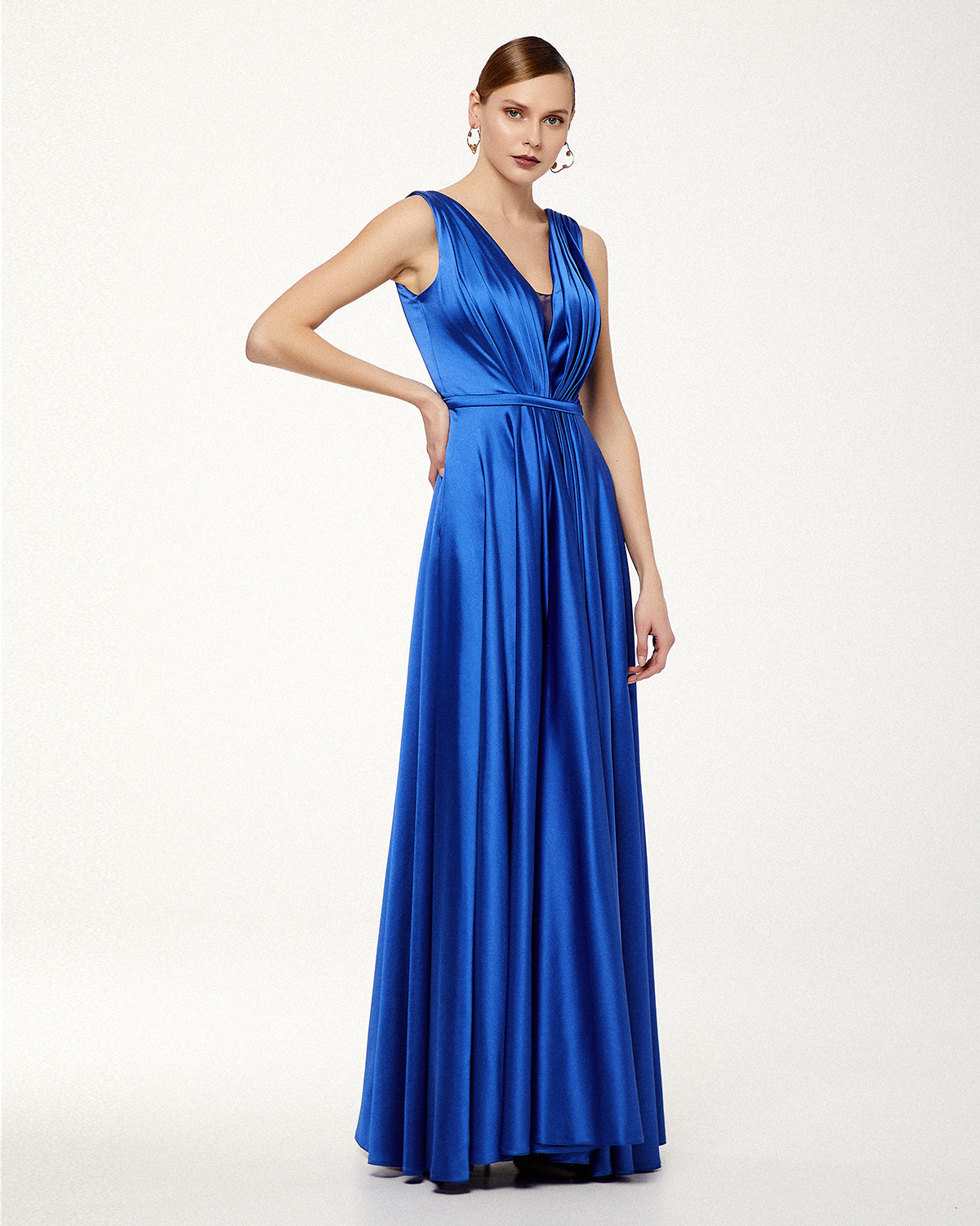 Cocktail Dresses / Cocktail long satin dress with straps