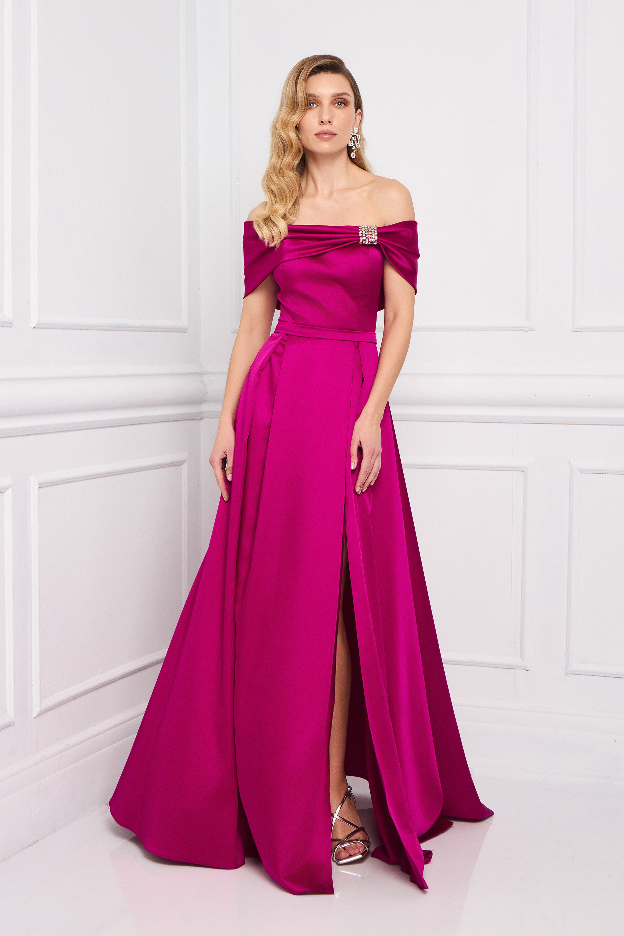 Classic Dresses / Evening long satin dress with off-the-shoulder design and embroidered bow on the top