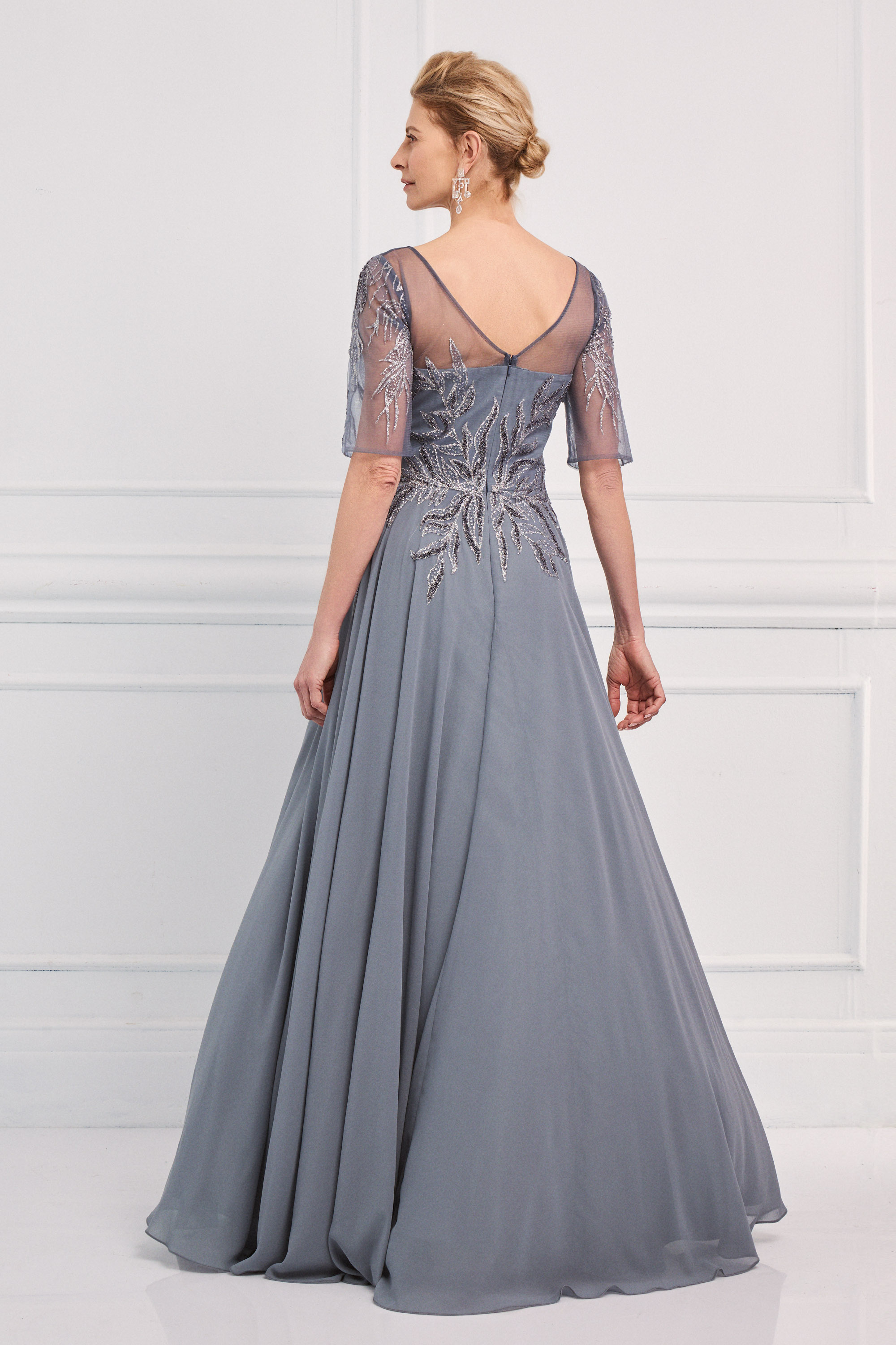 Classic Dresses / Classic long chiffon dress with fully embroidered top and sleeves