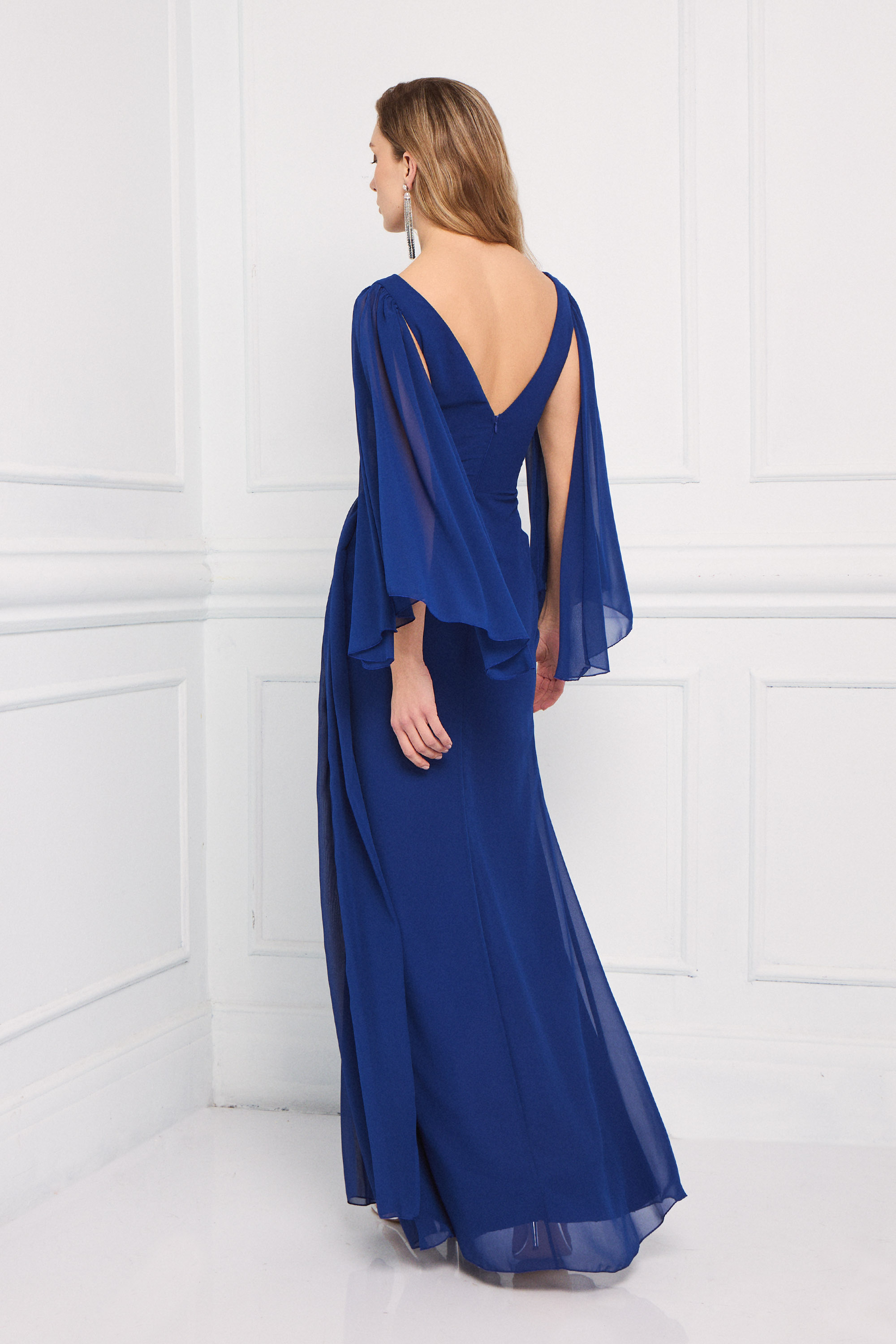 Classic Dresses / Classic long chiffon dress with embroidered top, long sleeves, and a slit