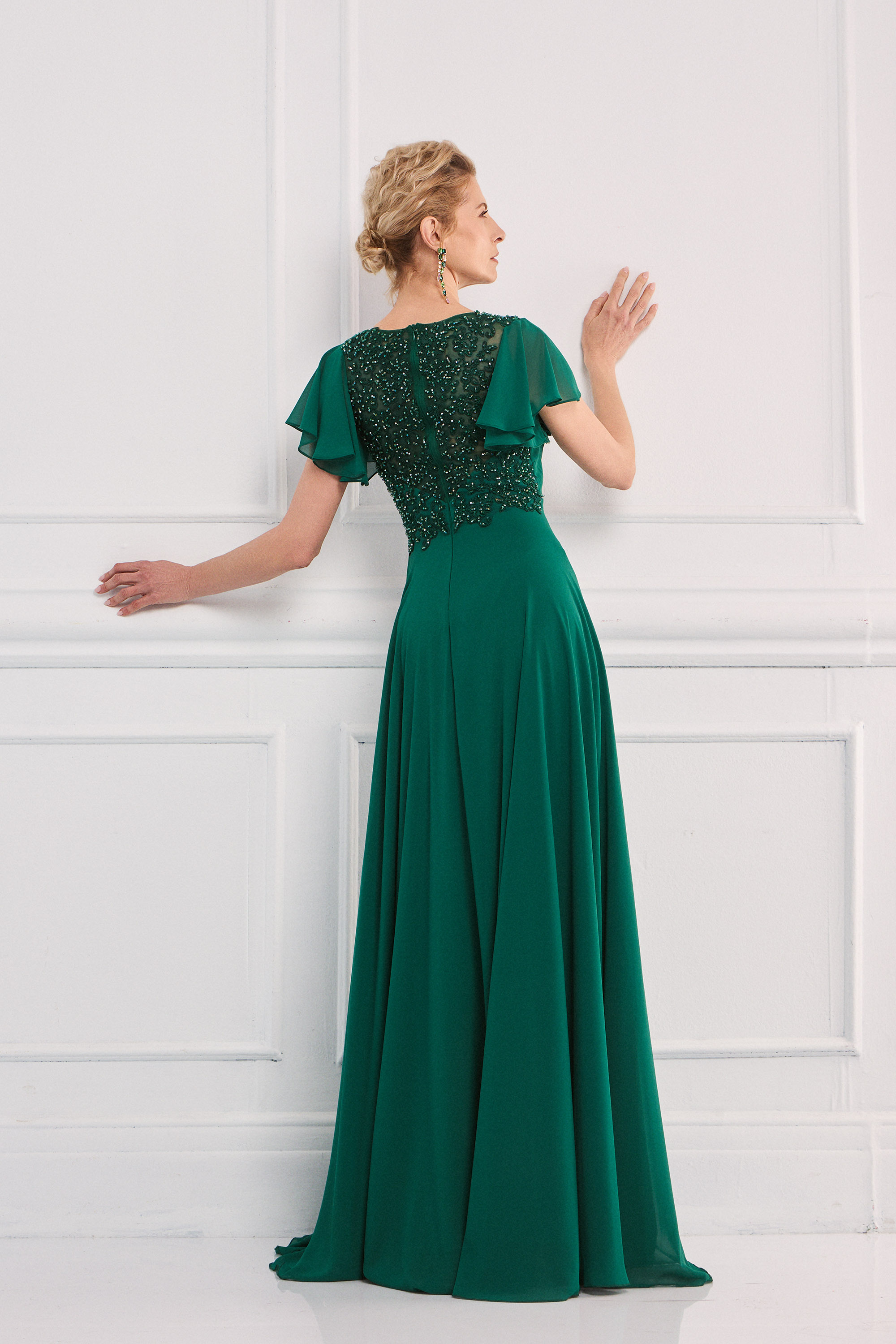 Classic Dresses / Classic long chiffon dress with short sleeves, embroidery on the top, and lace on the back