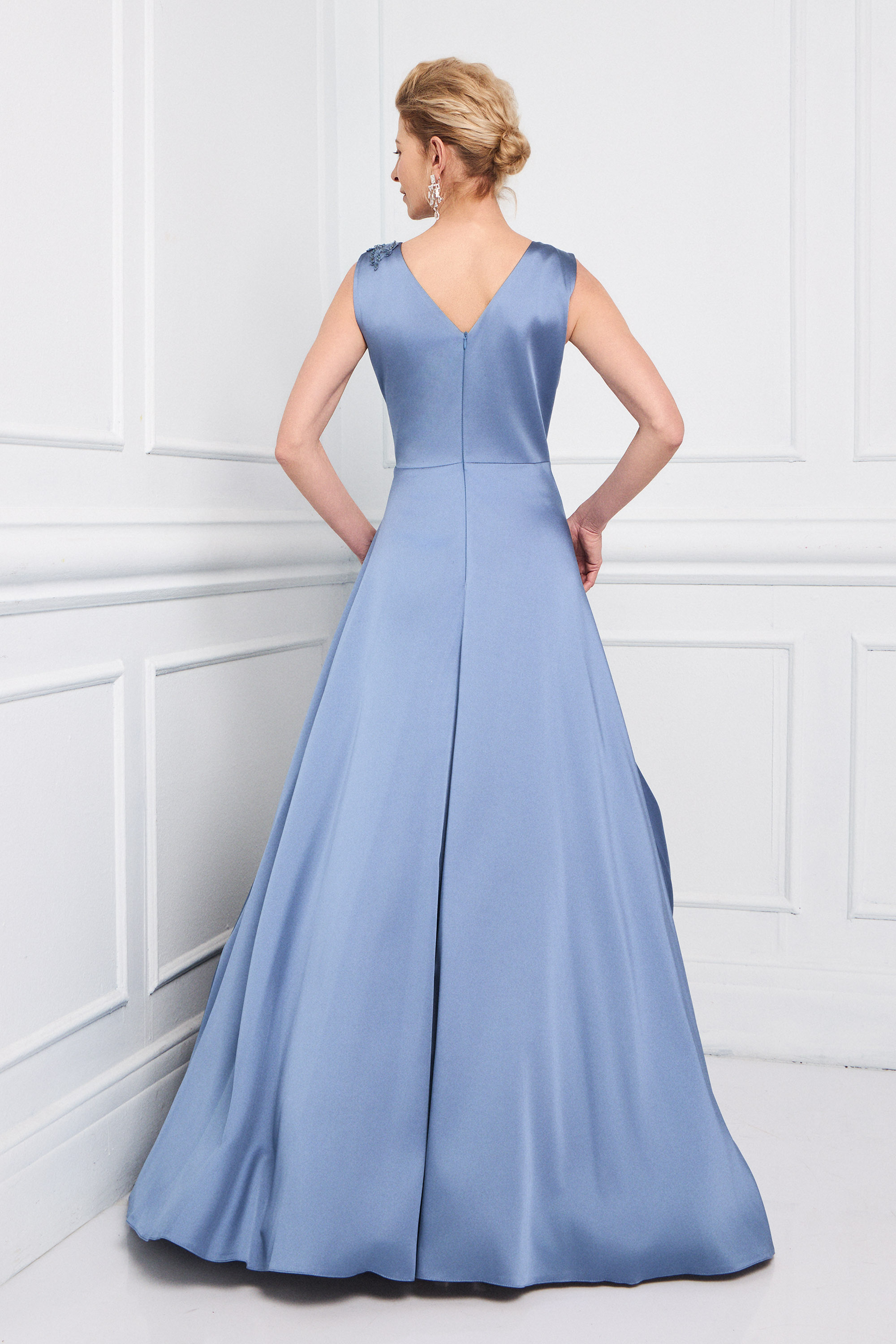 Classic Dresses / Classic long satin dress with wide straps, embroidery on the shoulder and side, and a slit