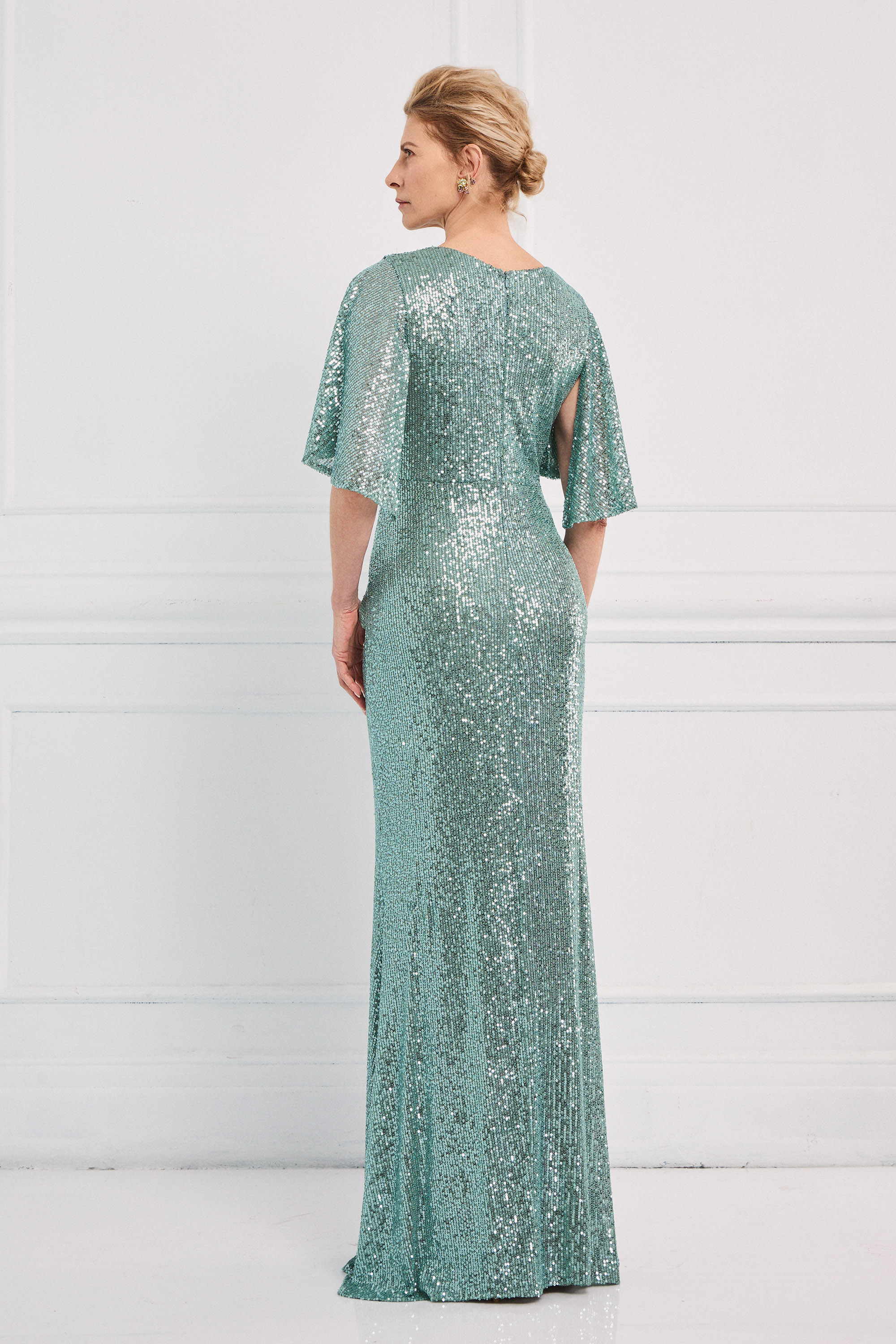 Classic Dresses / Classic long sequin dress with wrap-style top and wide sleeves