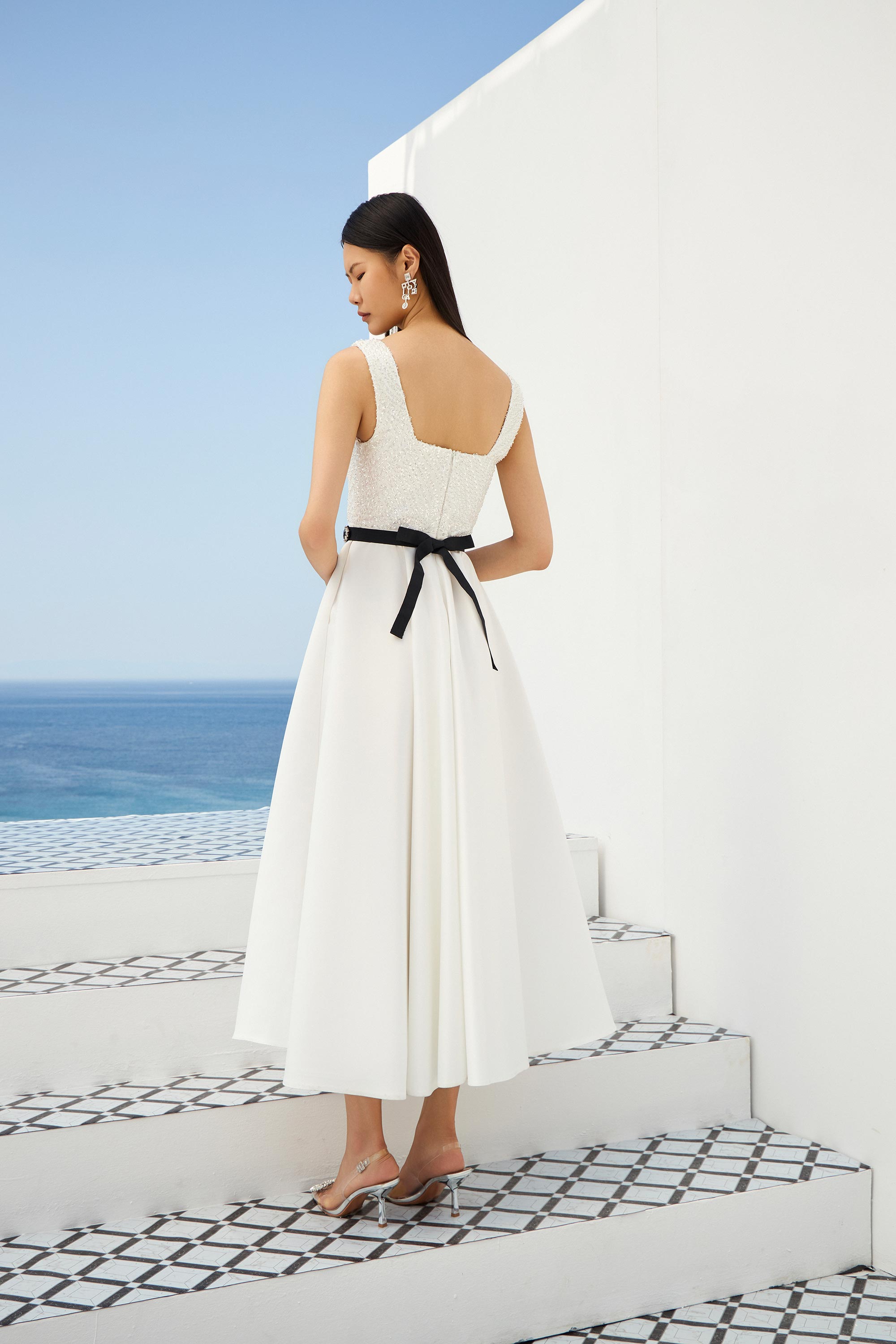 Κοκτέιλ Φορέματα / Κοκτέιλ μίντι φόρεμα με ολοκέντητο μπούστο, ιδανικό για βάπτιση.