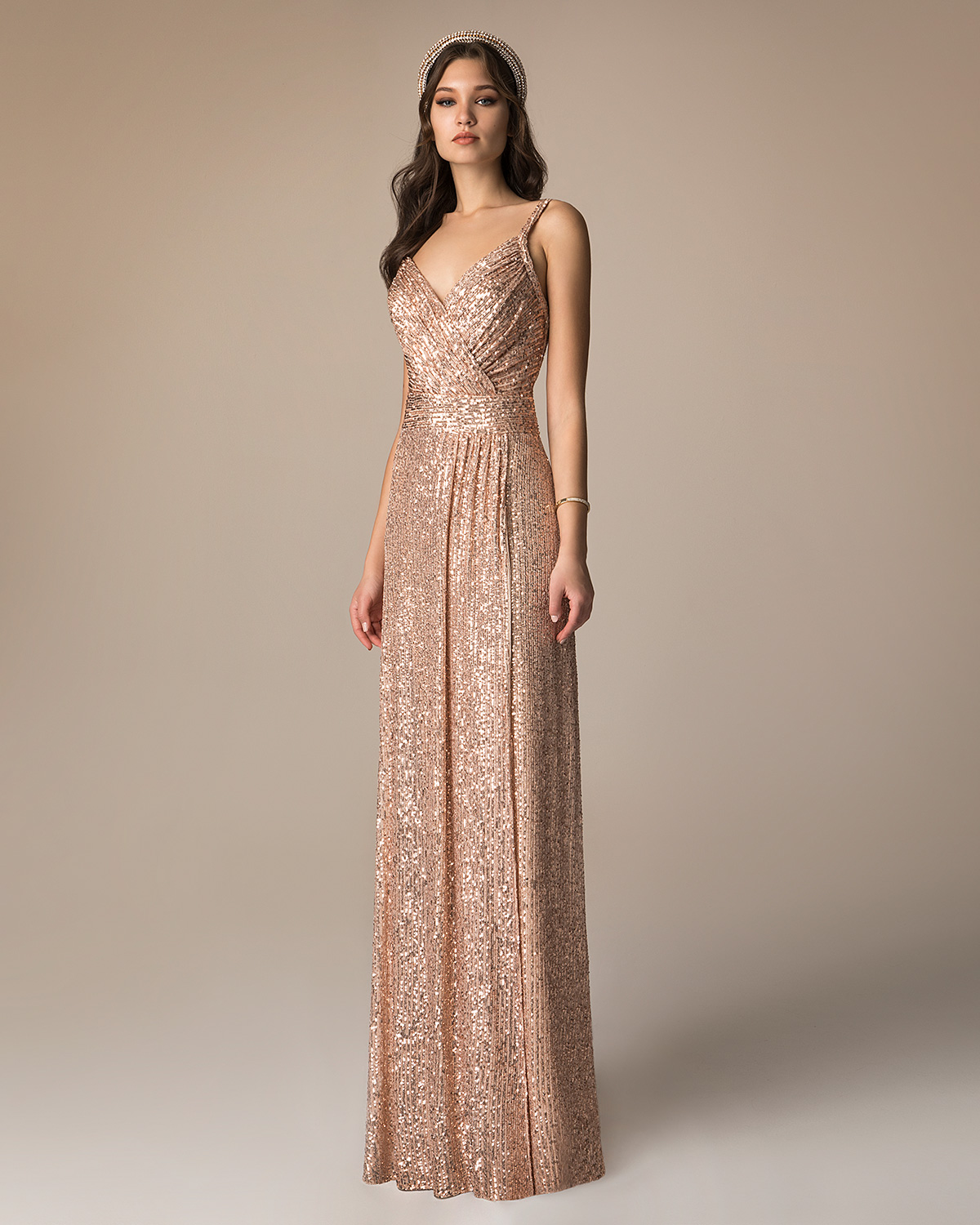 Evening Dresses / Long evening dress with sequence