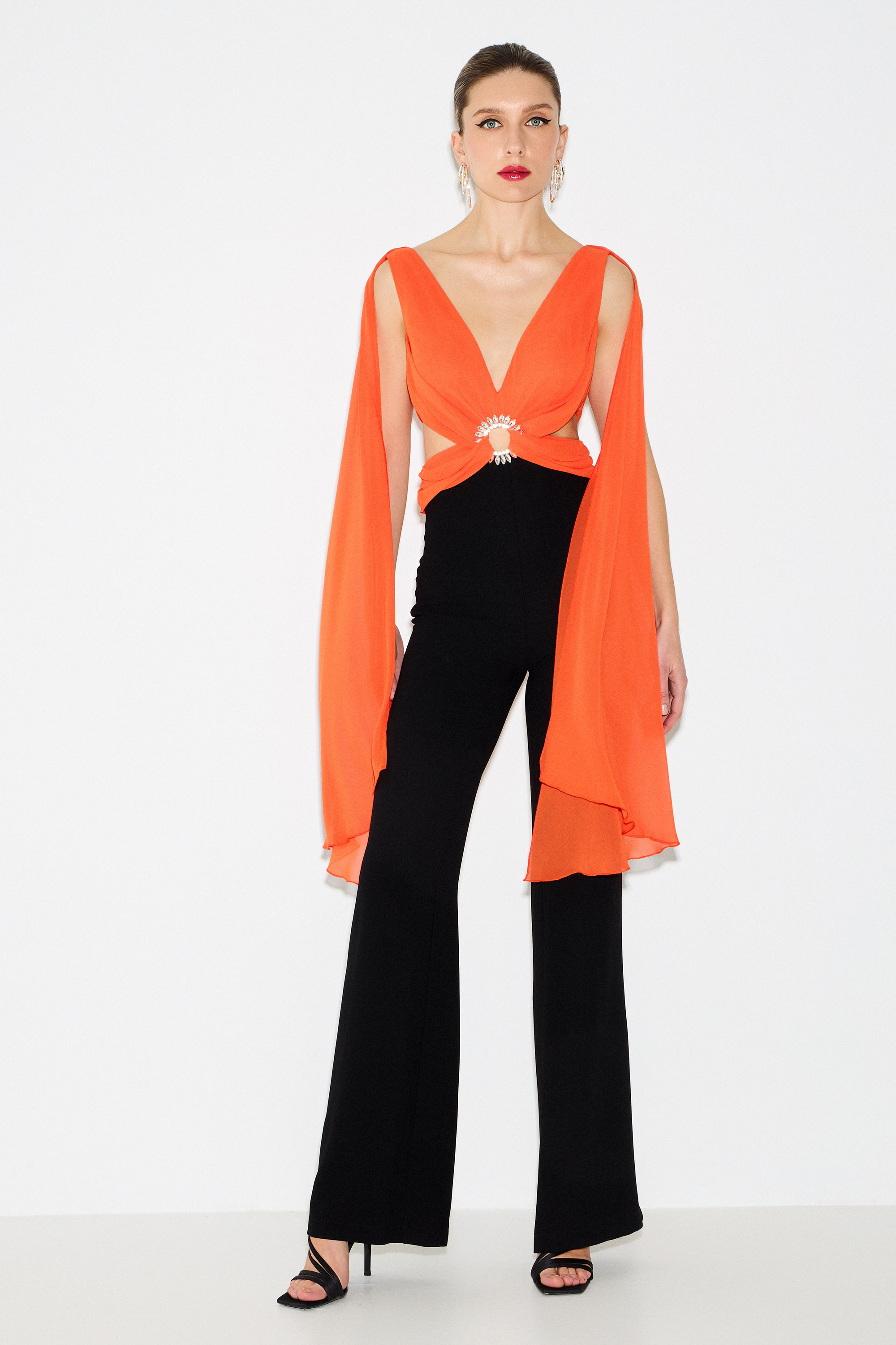Cocktail Dresses / Cocktail jumpsuit made of crepe with chiffon top, openings, and embroidery