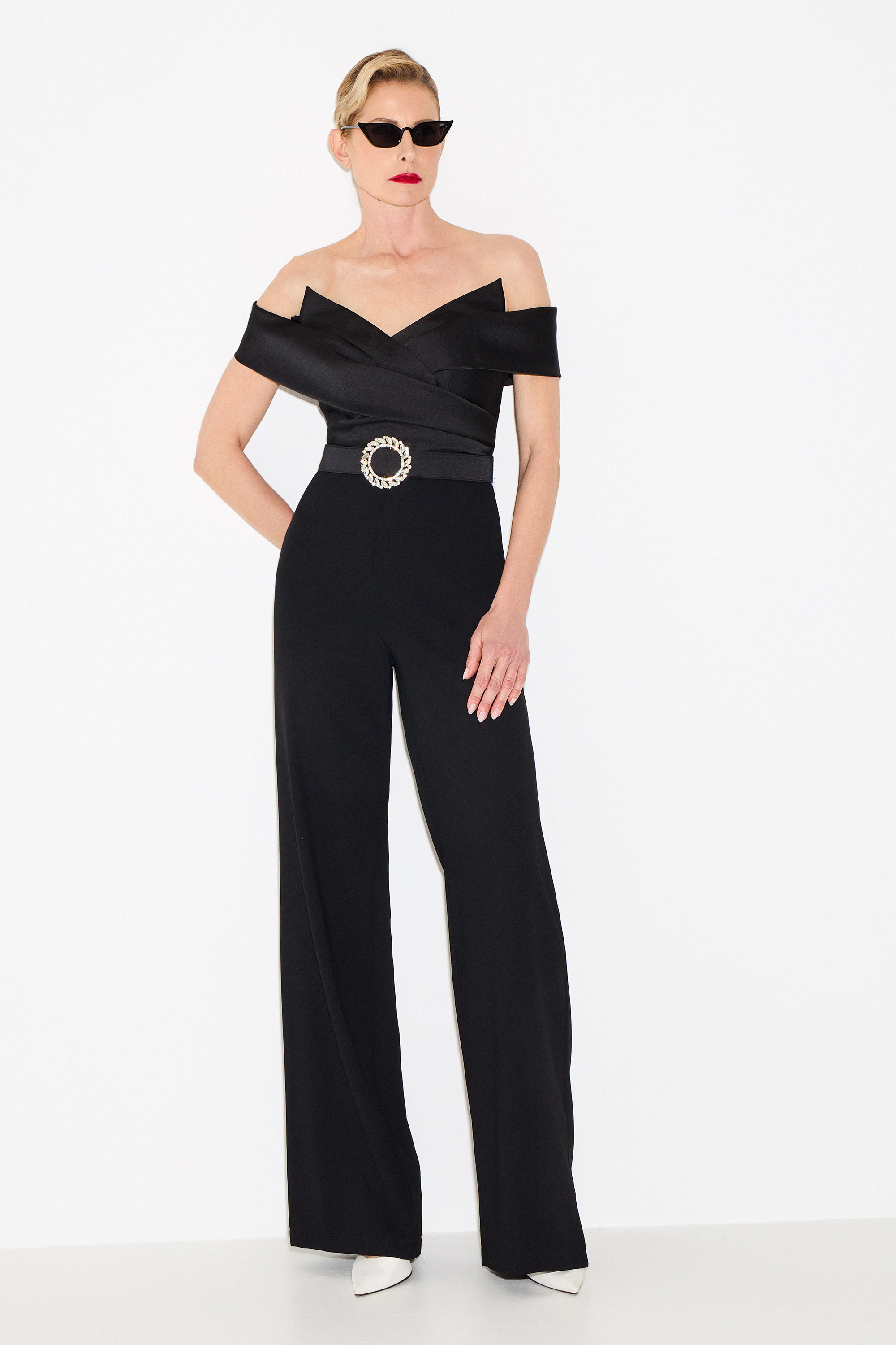 MARYANNE - Cocktail jumpsuit made of crepe with satin top, sleeves, and satin belt